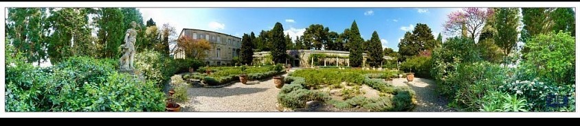 1/19 . Villeneuve lès Avignon - Gard - 360°, les bords gauche et droit sont raccord.