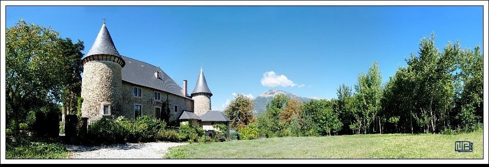 4/7 . Château de Picomtal - Hautes Alpes